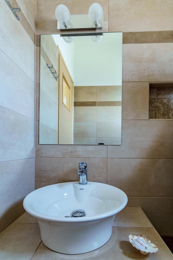 Irini Studios Skyros Exterior photo